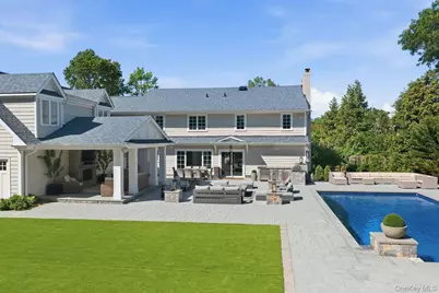 6 Castle Court, Woodbury, NY 11797 - Photo 4