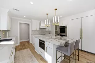 6 Castle Ct, Woodbury, NY 11797 - Photo 18