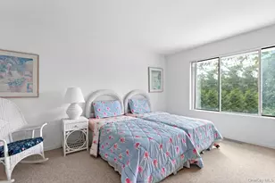 40 Peacock Path, East Quogue, NY 11942 - Photo 16