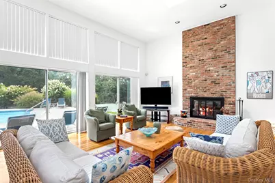 40 Peacock Path, East Quogue, NY 11942 - Photo 6