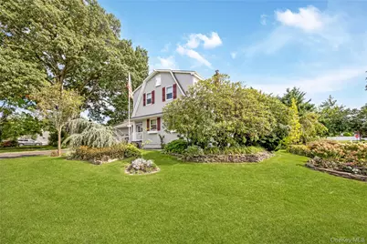 60 Jaycox Avenue, Islip, NY 11751 - Photo 34