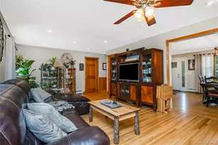 60 Jaycox Ave, Islip, NY 11751 - Photo 12