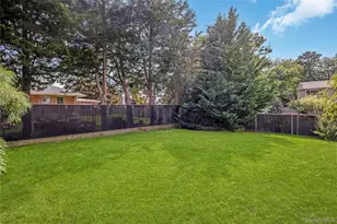 60 Jaycox Ave, Islip, NY 11751 - Photo 30