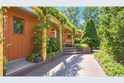 39 Daly Court, Riverhead, NY 11901 - Photo 12
