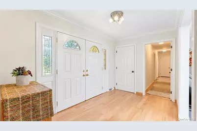 39 Daly Court, Riverhead, NY 11901 - Photo 22