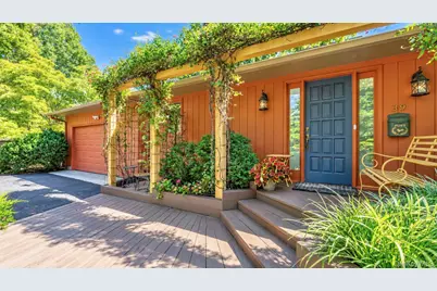 39 Daly Court, Riverhead, NY 11901 - Photo 10