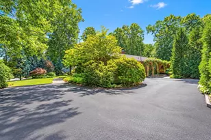 39 Daly Ct, Riverhead, NY 11901 - Photo 6