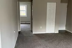 1502 Barclay Manor, Newburgh, NY 12550 - Photo 4