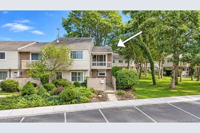 204 Springmeadow Drive #M, Holbrook, NY 11741 - Photo 1