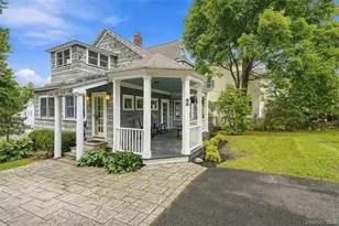 27 Clinton St, Cornwall, NY 12518 - Photo 2