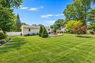 152 Grand Ave, Shirley, NY 11967 - Photo 26