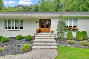 15 Ramapo Ln, Chestnut Ridge, NY 10952 - Photo 4