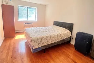 56-16 Seabury St, Elmhurst, NY 11373 - Photo 4