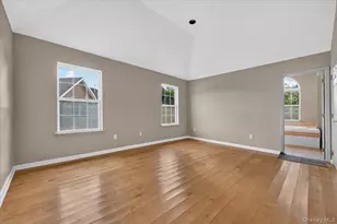 136 Cranberry Ct, Melville, NY 11747 - Photo 16