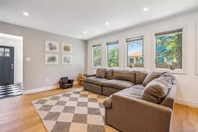 55 Cleveland Street, Patchogue, NY 11772 - Photo 8