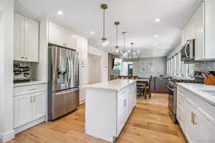55 Cleveland St, Patchogue, NY 11772 - Photo 14