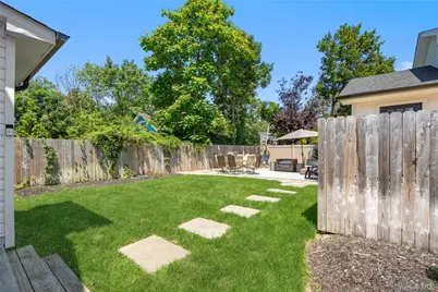 55 Cleveland Street, Patchogue, NY 11772 - Photo 38