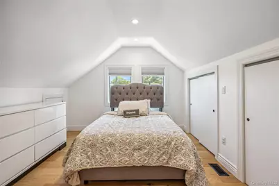 55 Cleveland Street, Patchogue, NY 11772 - Photo 28