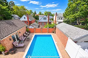 58-12 202nd St, Bayside, NY 11364 - Photo 20