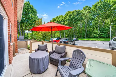 11 Glen Hollow Drive #D7, Holtsville, NY 11742 - Photo 28