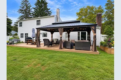 9 Sugarbush Lane, Coram, NY 11727 - Photo 20