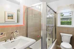 85 Woodlawn Ave, Valley Stream, NY 11581 - Photo 8