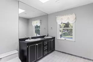 55 North Dr, Manhasset, NY 11030 - Photo 14