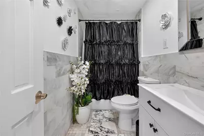 114 Southberry Lane, Levittown, NY 11756 - Photo 22