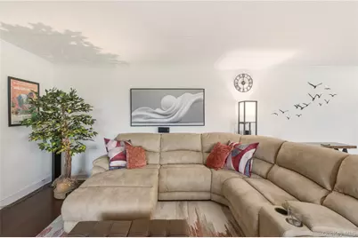 100 High Point Drive #710, Hartsdale, NY 10530 - Photo 6