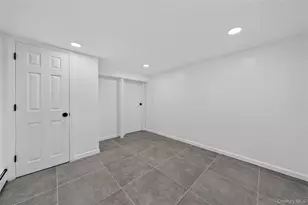 28 Roslyn Ave, Selden, NY 11784 - Photo 24