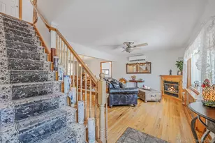 16 Salem Rd, Hicksville, NY 11801 - Photo 4