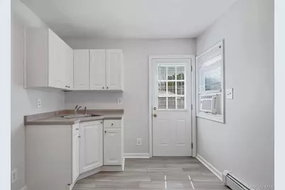 16 Salem Road, Hicksville, NY 11801 - Photo 26