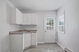 16 Salem Rd, Hicksville, NY 11801 - Photo 26