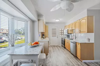 16 Salem Road, Hicksville, NY 11801 - Photo 14