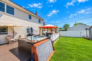 16 Salem Rd, Hicksville, NY 11801 - Photo 40