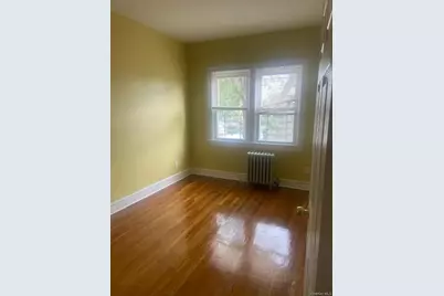 1006 E 241 St, Bronx, NY 10466 - Photo 10