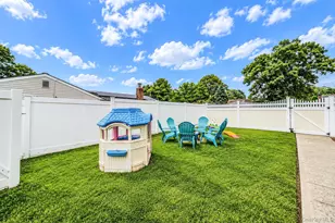 12 Carston St, Selden, NY 11784 - Photo 40