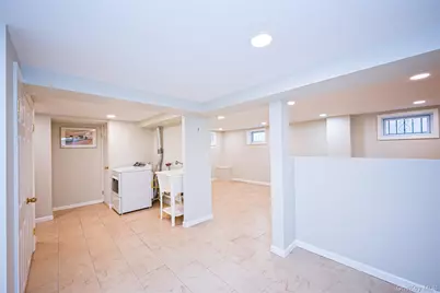 82-17 166th Street, Jamaica, NY 11432 - Photo 16