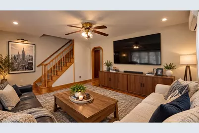 120 Barrymore Boulevard, Franklin Square, NY 11010 - Photo 6