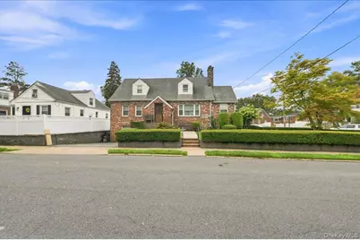 4 Holly Street, Yonkers, NY 10704 - Photo 1