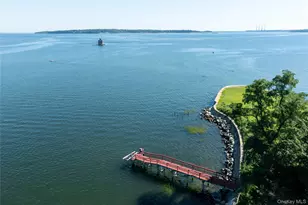 7 Lighthouse Point, Lloyd Harbor, NY 11743 - Photo 8