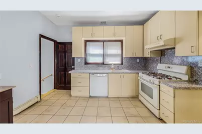 20-62 49th Street, Astoria, NY 11105 - Photo 8