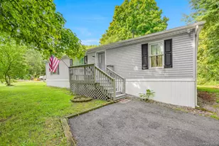 57 Forest Dr, Hyde Park, NY 12538 - Photo 2