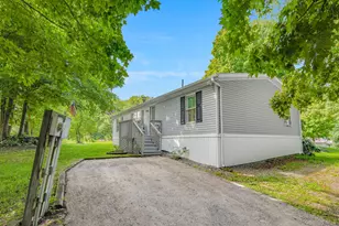 57 Forest Dr, Hyde Park, NY 12538 - Photo 18