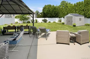 45 Polo Rd, Massapequa, NY 11758 - Photo 30