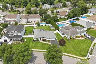 45 Polo Rd, Massapequa, NY 11758 - Photo 32