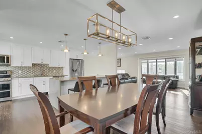25 Heather Crescent, Commack, NY 11725 - Photo 14