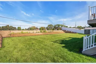 25 Heather Crescent, Commack, NY 11725 - Photo 38