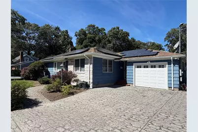 220 Hubbard Avenue, Riverhead, NY 11901 - Photo 1