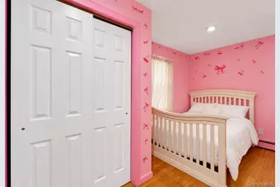 26 Michel Avenue, Farmingdale, NY 11735 - Photo 8